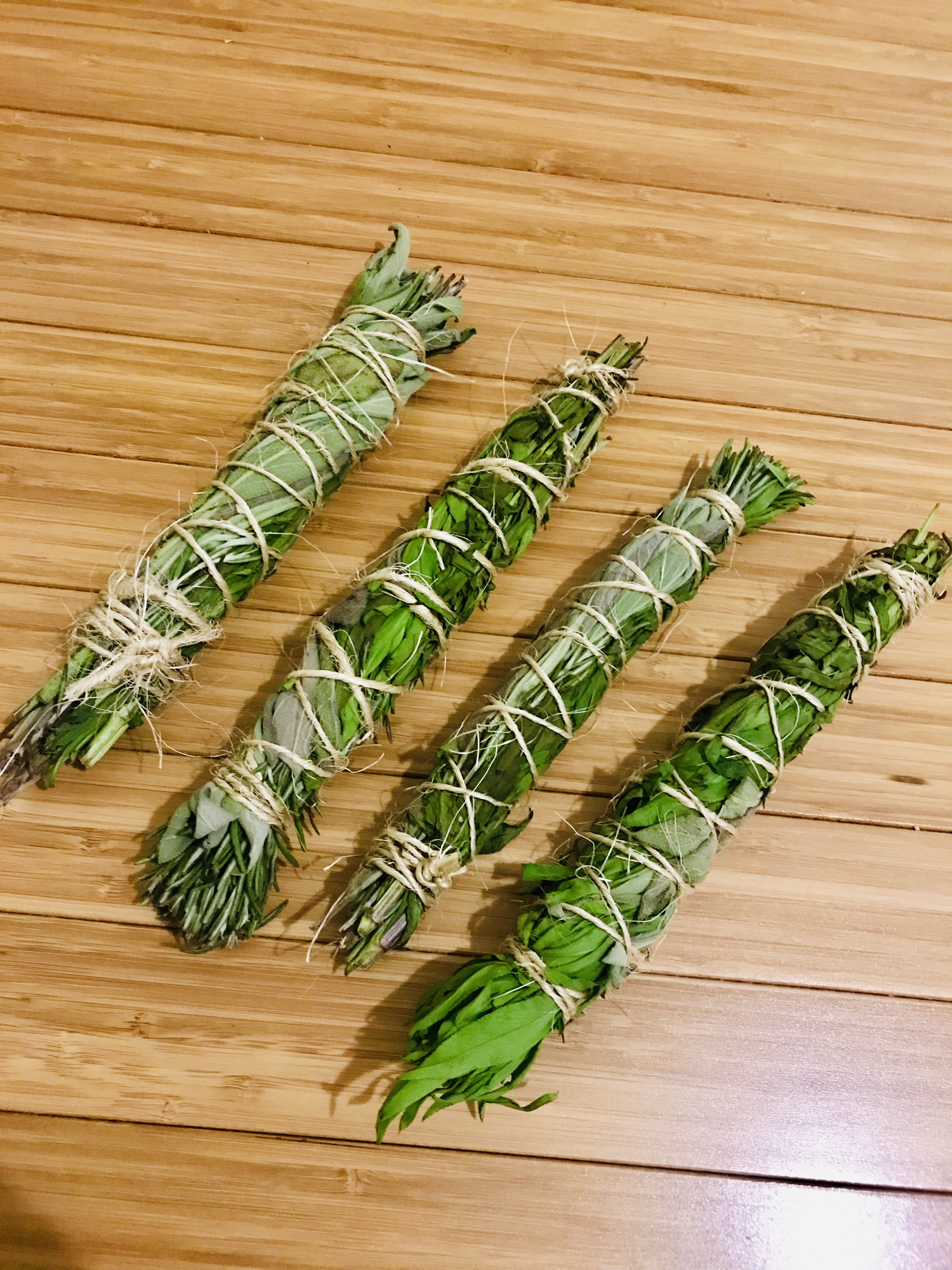 Three Queens smoke cleansing wand